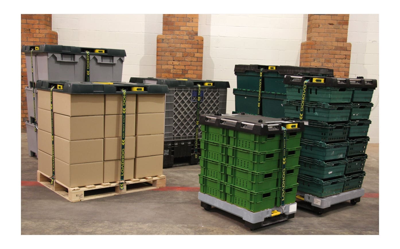 multiple sizes of pallet lid for a sustainable packaging solution within a supply chain