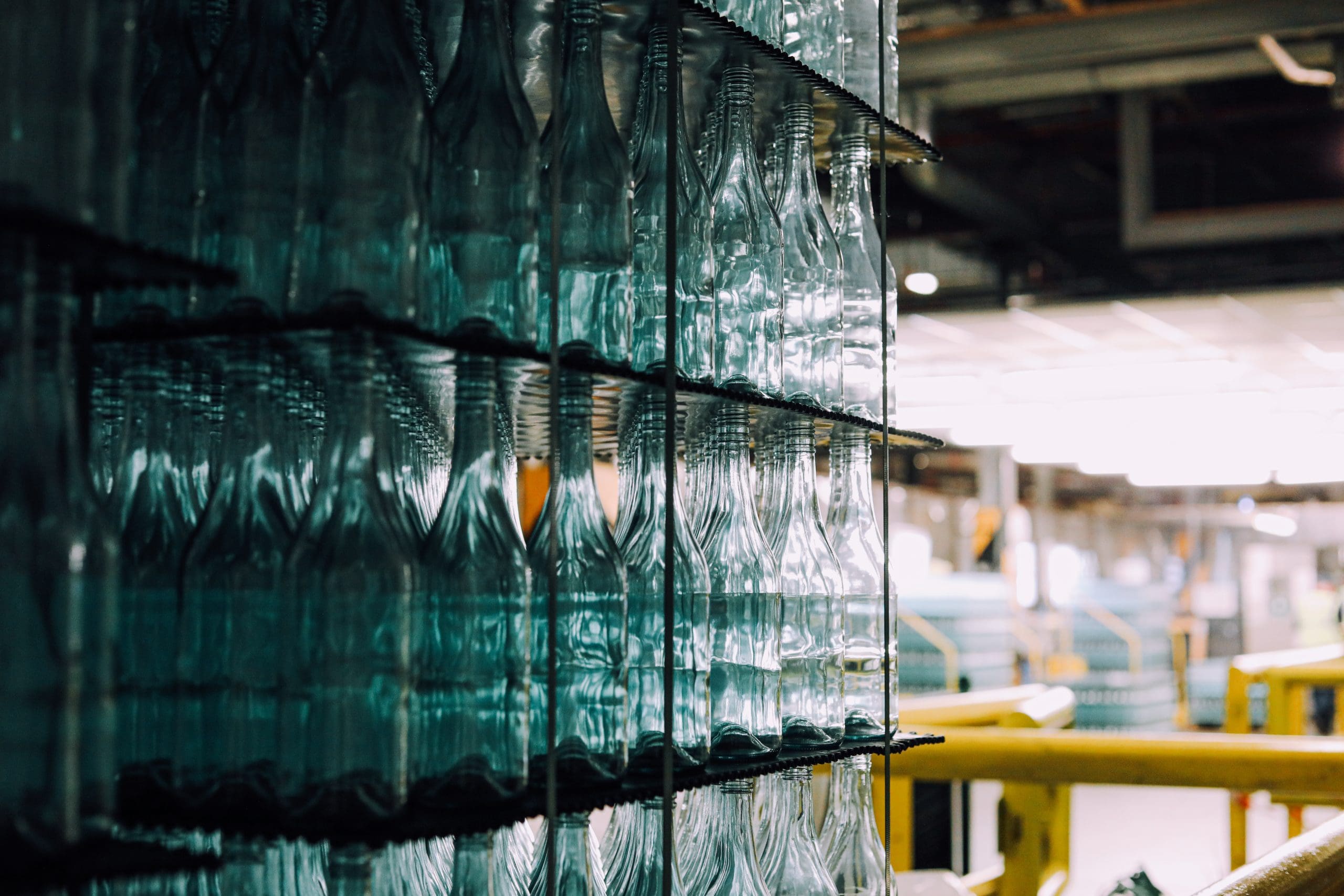 wine bottles transported by layer pads